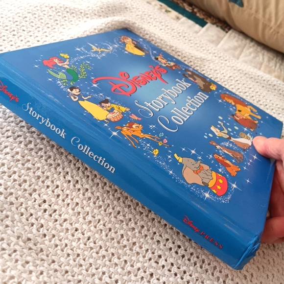 Disney’s Storybook Collection Hardcover 1998 First Edition - Picture 7 of 7